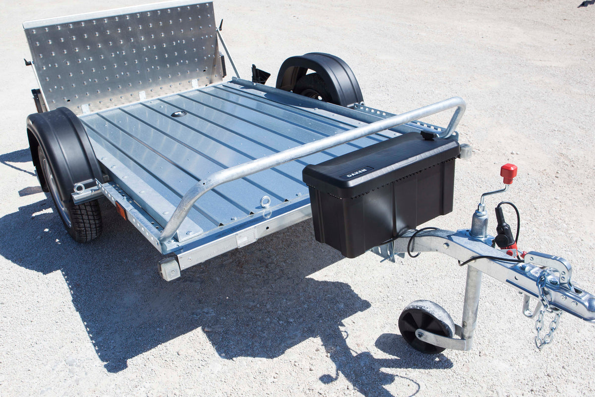 Caja De Almacenamiento Daken Blackit Lite B24-2 + Kit De Montaje MON2012 Para Barras De Tracción - 24 Litros, Cerradura Con Llave